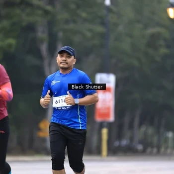 Runner Photo 8229353