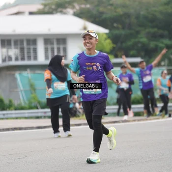 Runner Photo 8229358
