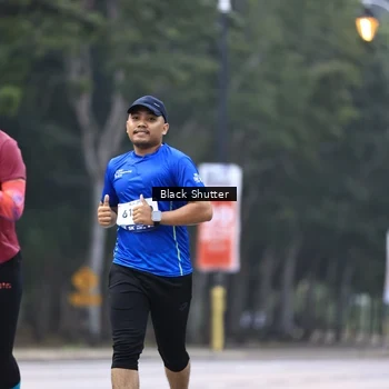 Runner Photo 8229363