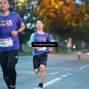 Runner Photo 8229376