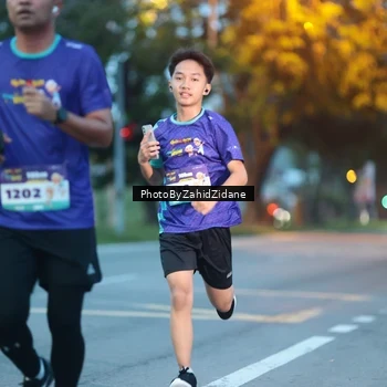 Runner Photo 8229387