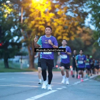 Runner Photo 8229393