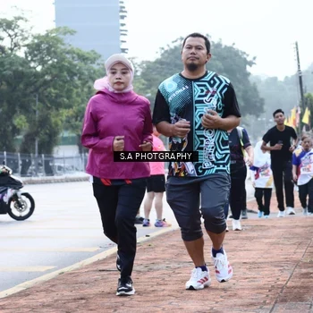 Runner Photo 8229400