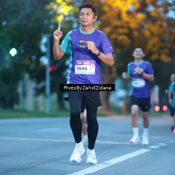 Runner Photo 8229419