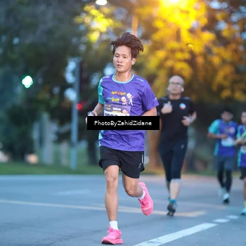 Runner Photo 8229473