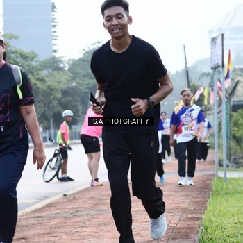 Runner Photo 8229674