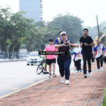 Runner Photo 8229689