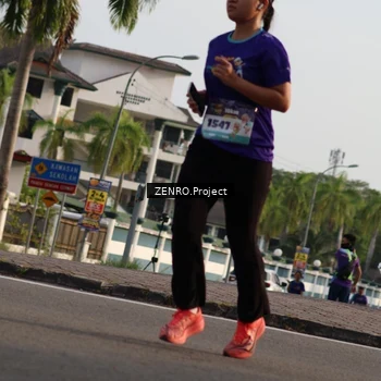 Runner Photo 8229757