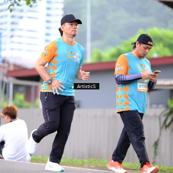 Runner Photo 8229760