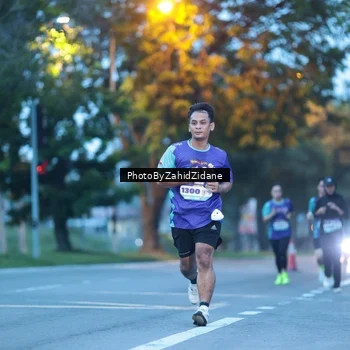 Runner Photo 8229769