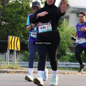 Runner Photo 8229794