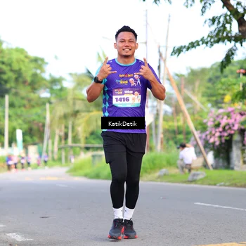 Runner Photo 8229810