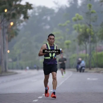 Runner Photo 8229827