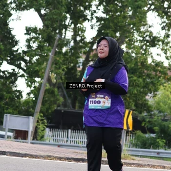 Runner Photo 8229842