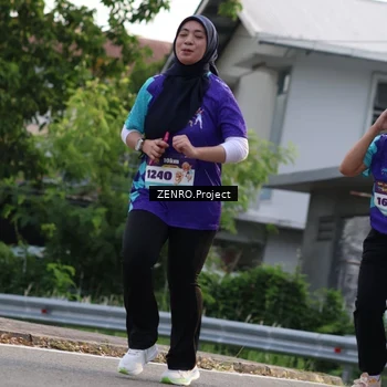 Runner Photo 8229844