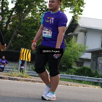 Runner Photo 8229872