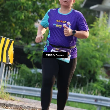 Runner Photo 8229875