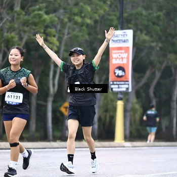 Runner Photo 8229885