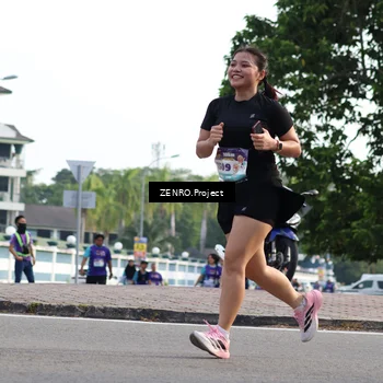 Runner Photo 8229973