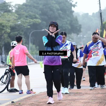 Runner Photo 8230000