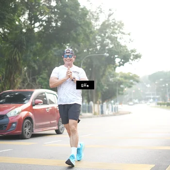 Runner Photo 8230049