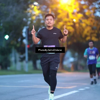 Runner Photo 8230054