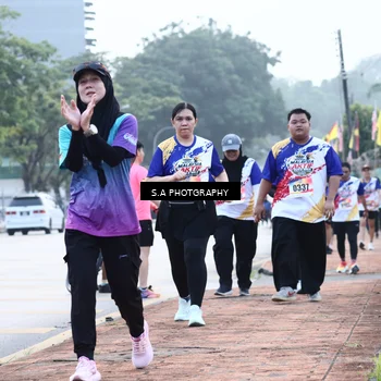 Runner Photo 8230056