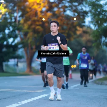 Runner Photo 8230105
