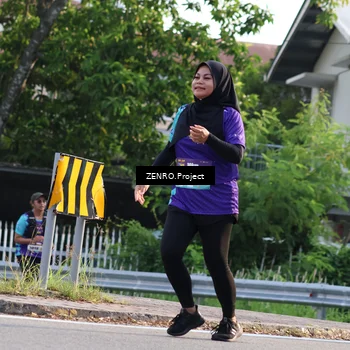 Runner Photo 8230121
