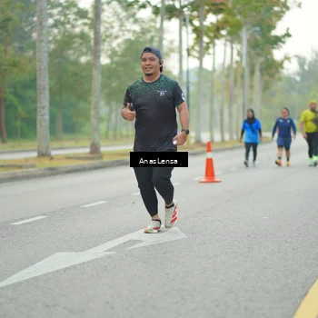 Runner Photo 8230153