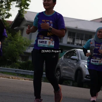 Runner Photo 8230335