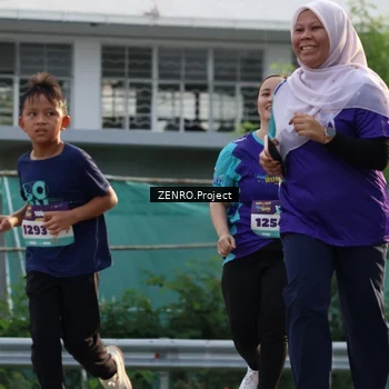 Runner Photo 8230341