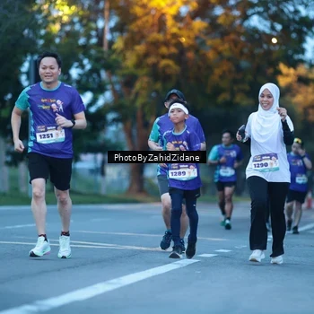 Runner Photo 8230346