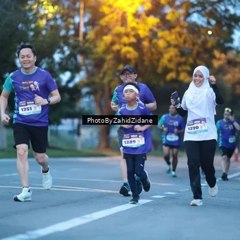 Runner Photo 8230360
