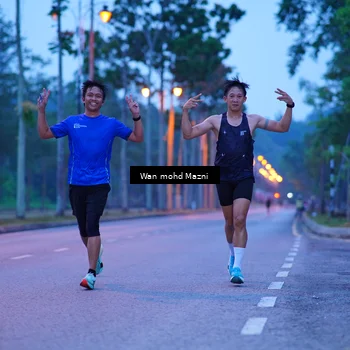 Runner Photo 8230405