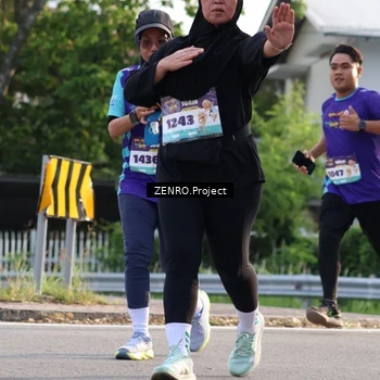 Runner Photo 8230420