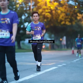 Runner Photo 8230515