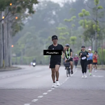 Runner Photo 8230709