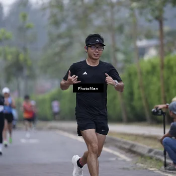 Runner Photo 8230954