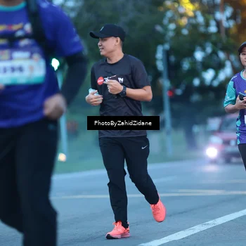 Runner Photo 8230994