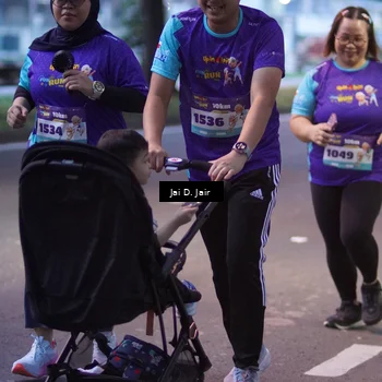 Runner Photo 8231000