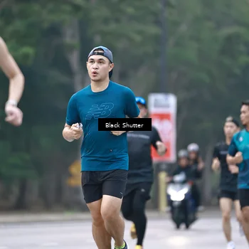 Runner Photo 8231024