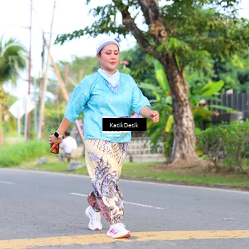 Runner Photo 8231039