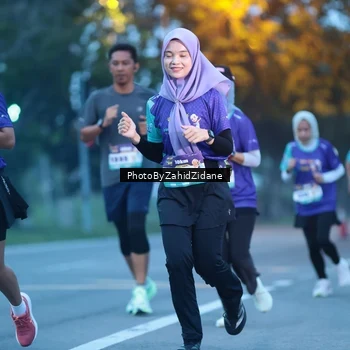 Runner Photo 8231055