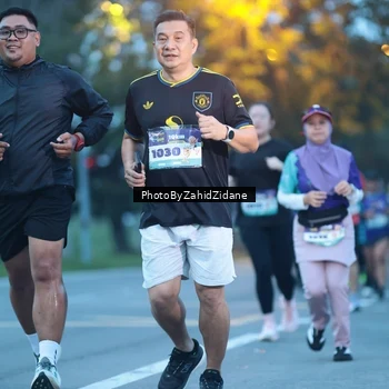 Runner Photo 8231300
