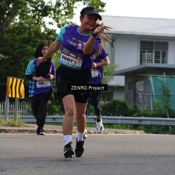 Runner Photo 8231861