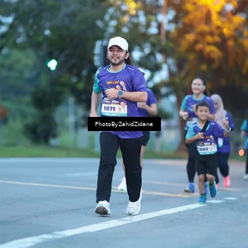 Runner Photo 8232003