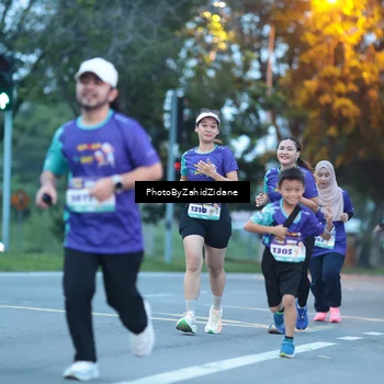 Runner Photo 8232033