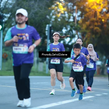 Runner Photo 8232034