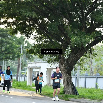 Runner Photo 8232045